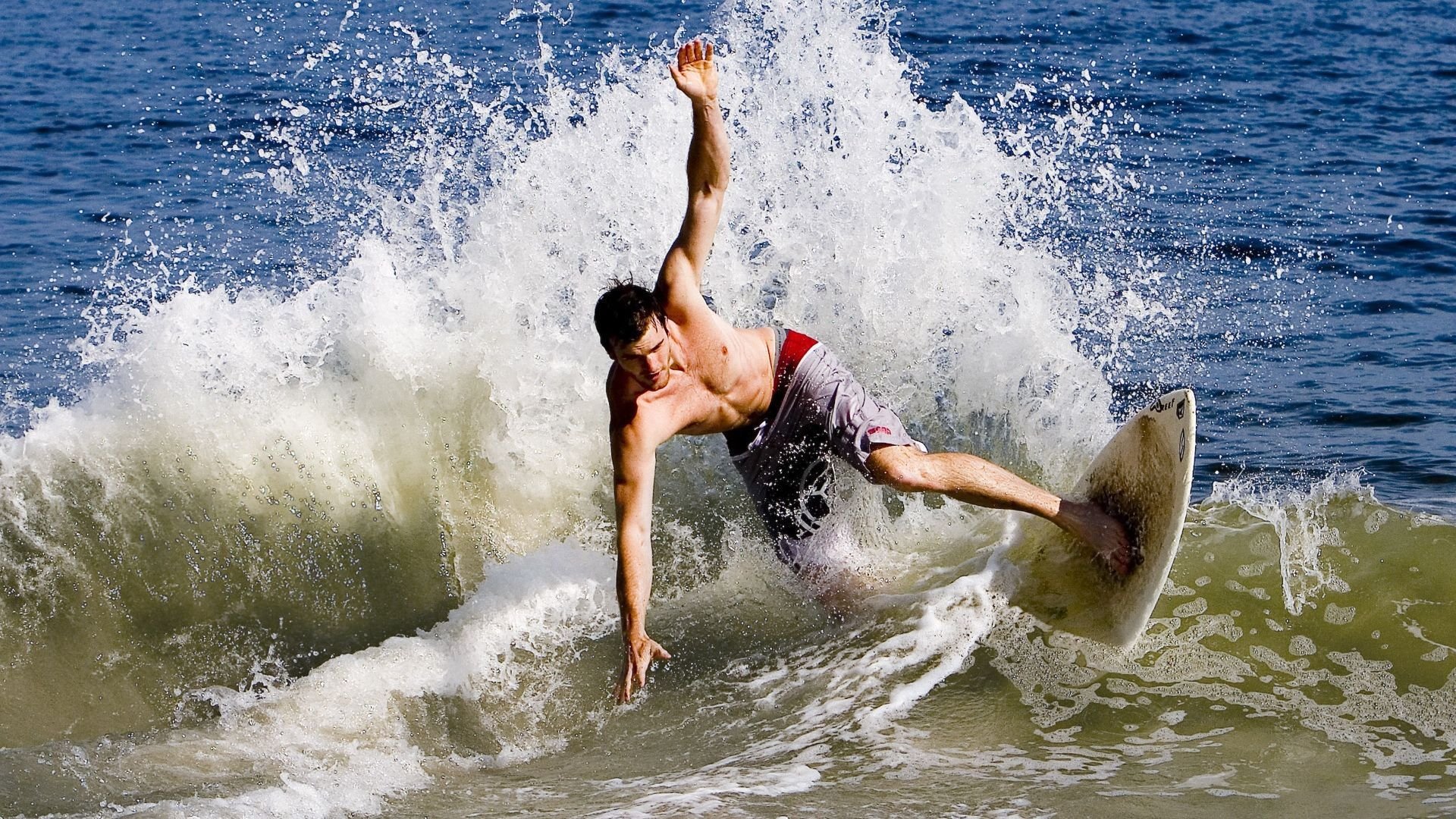 安提瓜和巴布达在中美洲锦标赛中夺冠，体育实力不断崛起