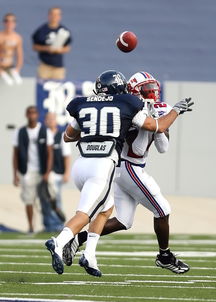 九游游戏中心-达里尔·基：无论是防守抢断还是快速反击，他的表现都让全黑队稳操胜券